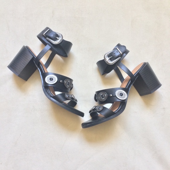 Boohoo Shoes - Southwestern styled chunky heels
